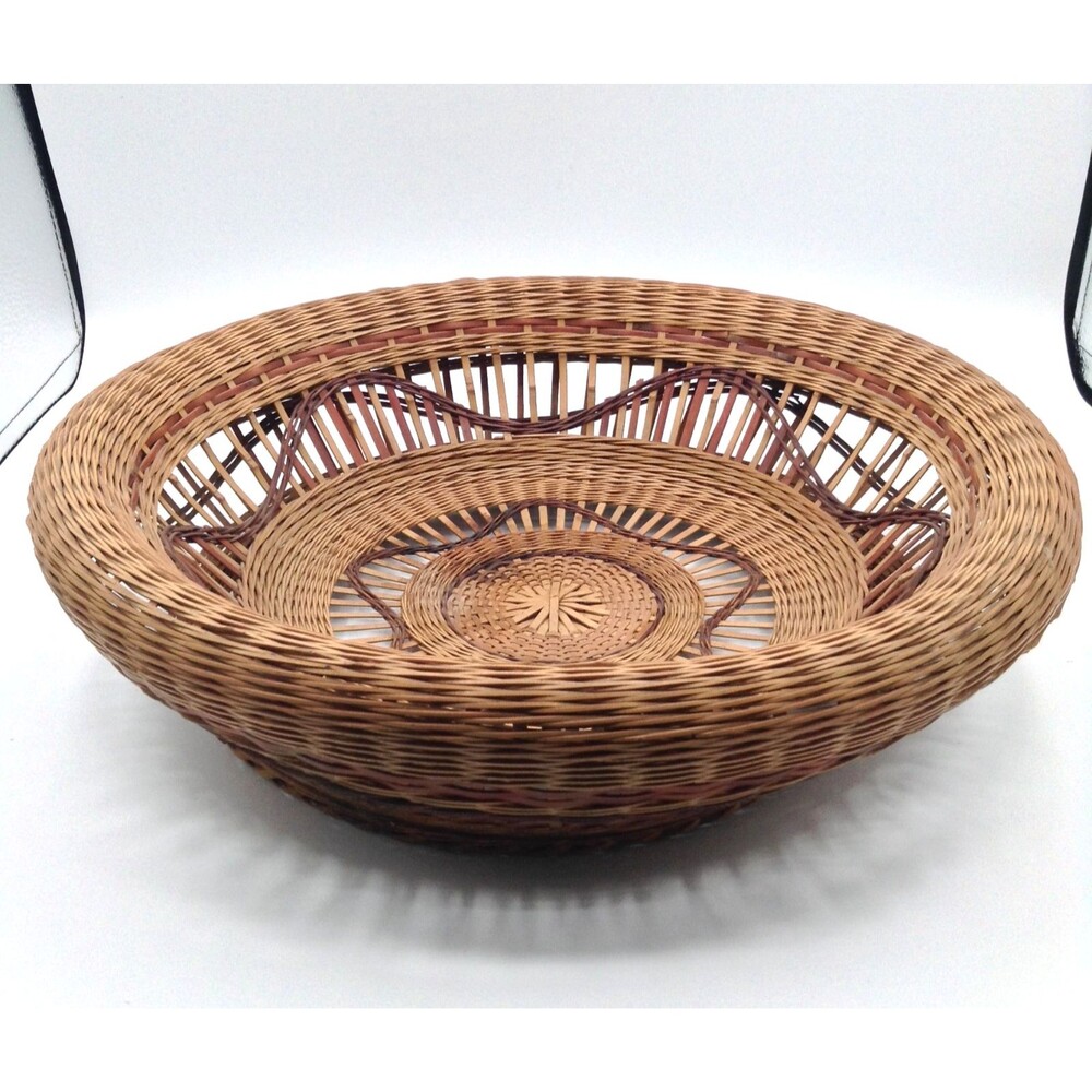 Vtg Round Wicker Basket Storage Woven Bamboo Rattan Bowl Boho Home Decor 14.5"